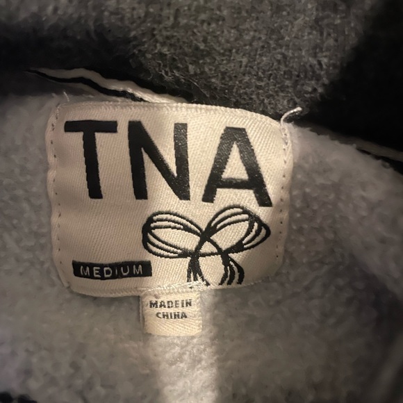 Tna hoodie - Picture 3 of 3